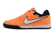 Carregar imagem no visualizador da galeria, Nike SB Gato Futsal - Laranja
