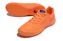 Carregar imagem no visualizador da galeria, Nike Lunar Gato II Futsal - Laranja
