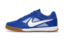 Carregar imagem no visualizador da galeria, Nike SB Gato Futsal - Azul
