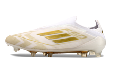 Carregar imagem no visualizador da galeria, Adidas F50 Elite Laceless FG - Branco Dourado
