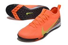 Carregar imagem no visualizador da galeria, Nike Mercurial Air Zoom Vapor 16 Pro Society - Laranja
