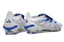 Carregar imagem no visualizador da galeria, Adidas Predator 26 Elite Tongue FG
