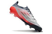 Carregar imagem no visualizador da galeria, Adidas F50 Elite FG
