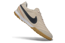Carregar imagem no visualizador da galeria, Nike Tiempo Legend Ligera PRO Society - Bege
