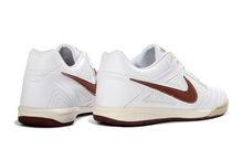 Carregar imagem no visualizador da galeria, Nike SB Gato Futsal - Branco
