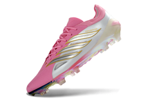 Carregar imagem no visualizador da galeria, Adidas Predator 26 Elite FG - Rosa
