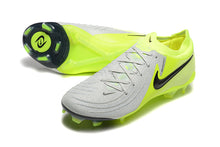 Carregar imagem no visualizador da galeria, Nike Feminina Phantom GX2 FG Elite - Mad Voltage Pack

