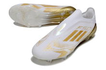 Carregar imagem no visualizador da galeria, Adidas F50 Elite Laceless FG - Branco Dourado
