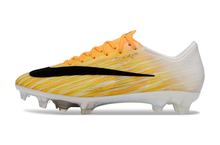 Carregar imagem no visualizador da galeria, Nike Air Zoom Mercurial Superfly 11 Elite FG
