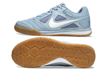 Carregar imagem no visualizador da galeria, Nike SB Gato Futsal - Azul

