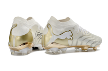 Carregar imagem no visualizador da galeria, Puma Future 9 Ultimate FG - Branco Dourado
