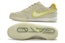 Carregar imagem no visualizador da galeria, Nike Tiempo Street Gato Futsal - Verde
