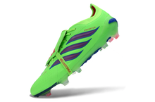 Carregar imagem no visualizador da galeria, Adidas Predator 26 Elite Tongue FG - Verde

