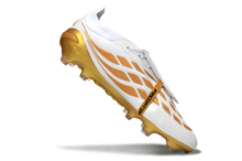 Carregar imagem no visualizador da galeria, Adidas Predator 26 Elite Tongue FG
