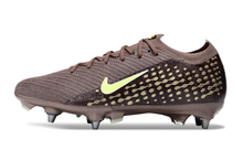 Carregar imagem no visualizador da galeria, Nike Air Zoom Mercurial Vapor 16 Elite SG - Marrom
