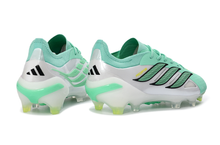 Carregar imagem no visualizador da galeria, Adidas Predator 26 Elite FG - Verde Branco
