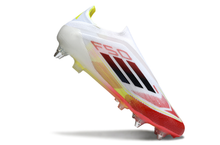 Carregar imagem no visualizador da galeria, Adidas F50 Elite Laceless SG - Pure Victory
