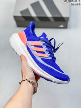 Carregar imagem no visualizador da galeria, Tênis Adidas Ultra Boost Light - CLIQUE PARA VER MAIS CORES
