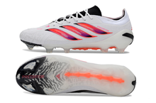 Carregar imagem no visualizador da galeria, Adidas Predator 26 Elite FG - Branco Preto
