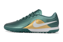 Carregar imagem no visualizador da galeria, Nike Tiempo Legend Maestro PRO Society - Verde Dourado
