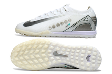 Carregar imagem no visualizador da galeria, Nike Air Zoom Mercurial Vapor 16 Elite TF - Vini Jr
