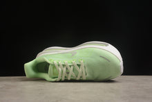 Carregar imagem no visualizador da galeria, NIKE VOMERO PREMIUM
