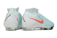 Carregar imagem no visualizador da galeria, Nike Phantom Luna Elite II FG - Mad Energy
