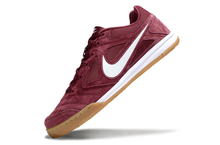 Carregar imagem no visualizador da galeria, Nike SB Gato Futsal
