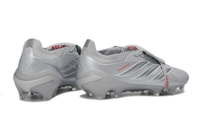 Carregar imagem no visualizador da galeria, Adidas Predator 26 Elite Tongue FG

