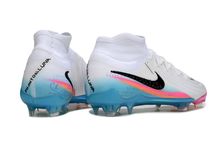 Carregar imagem no visualizador da galeria, Nike Phantom Luna Elite II FG
