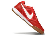 Carregar imagem no visualizador da galeria, Nike SB Gato Futsal - Vermelho
