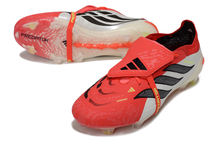 Carregar imagem no visualizador da galeria, Adidas Predator 26 Elite Tongue FG
