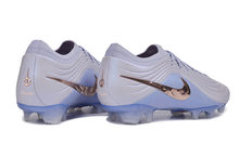 Carregar imagem no visualizador da galeria, Nike Tiempo Maestro Elite FG - Showtime
