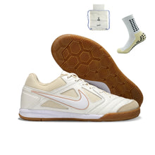 Carregar imagem no visualizador da galeria, Nike SB Gato Futsal - Branco Dourado
