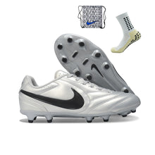 Carregar imagem no visualizador da galeria, Nike Tiempo Ligera Pro FG - Prata

