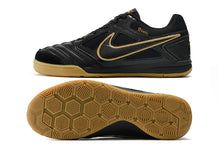 Carregar imagem no visualizador da galeria, Nike SB Gato Futsal - Preto Dourado
