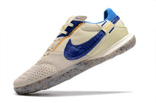 Carregar imagem no visualizador da galeria, Nike Street Gato Futsal - Creme
