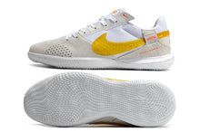 Carregar imagem no visualizador da galeria, Nike Street Gato Futsal - Branco Dourado
