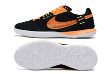 Carregar imagem no visualizador da galeria, Nike Street Gato Futsal - Preto Laranja
