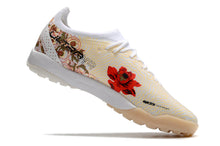 Carregar imagem no visualizador da galeria, Puma Ultra Ultimate Society - Branco Flores
