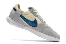 Carregar imagem no visualizador da galeria, Nike Street Gato Futsal - Bege Azul
