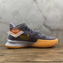 Carregar imagem no visualizador da galeria, Tênis Nike Kyrie 7
