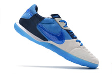 Carregar imagem no visualizador da galeria, Nike Street Gato Futsal - Azul
