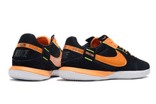 Carregar imagem no visualizador da galeria, Nike Street Gato Futsal - Preto Laranja
