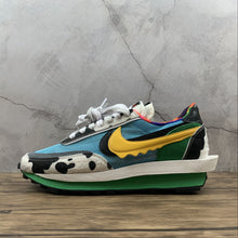 Carregar imagem no visualizador da galeria, Tênis Nike LDWaffle
