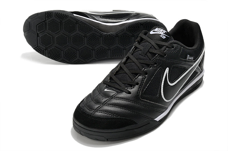 Supreme × Nike SB Gato 黒 フットサルシューズ　新品 CHUTEIRA SUPREME X NIKE SB GATO FUTSAL – L8SPORTS