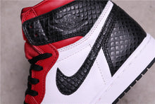 Carregar imagem no visualizador da galeria, Tênis Nike Air Jordan 1
